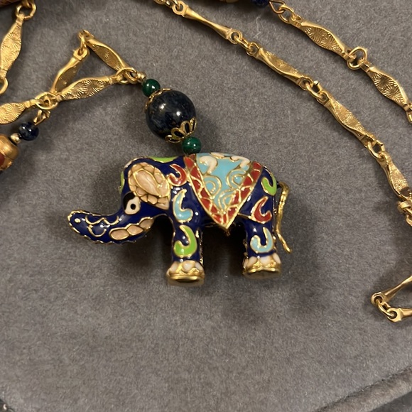 Vintage Cloisonné Elephant Necklace - Picture 2 of 4